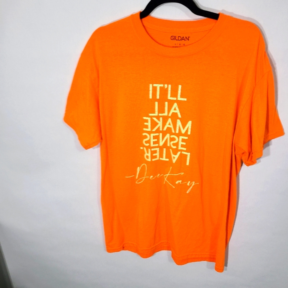 Gildan‎ Men's Tee Shirt Size Large L Orange Vibrant Color Bold Print Tee